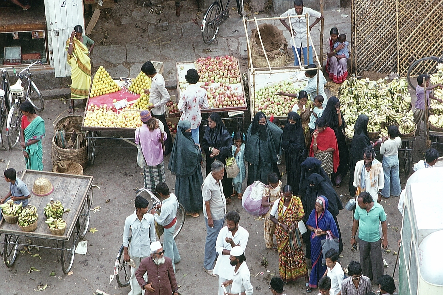 Fruchtmarkt am Jagganath-Tempel in Puri
